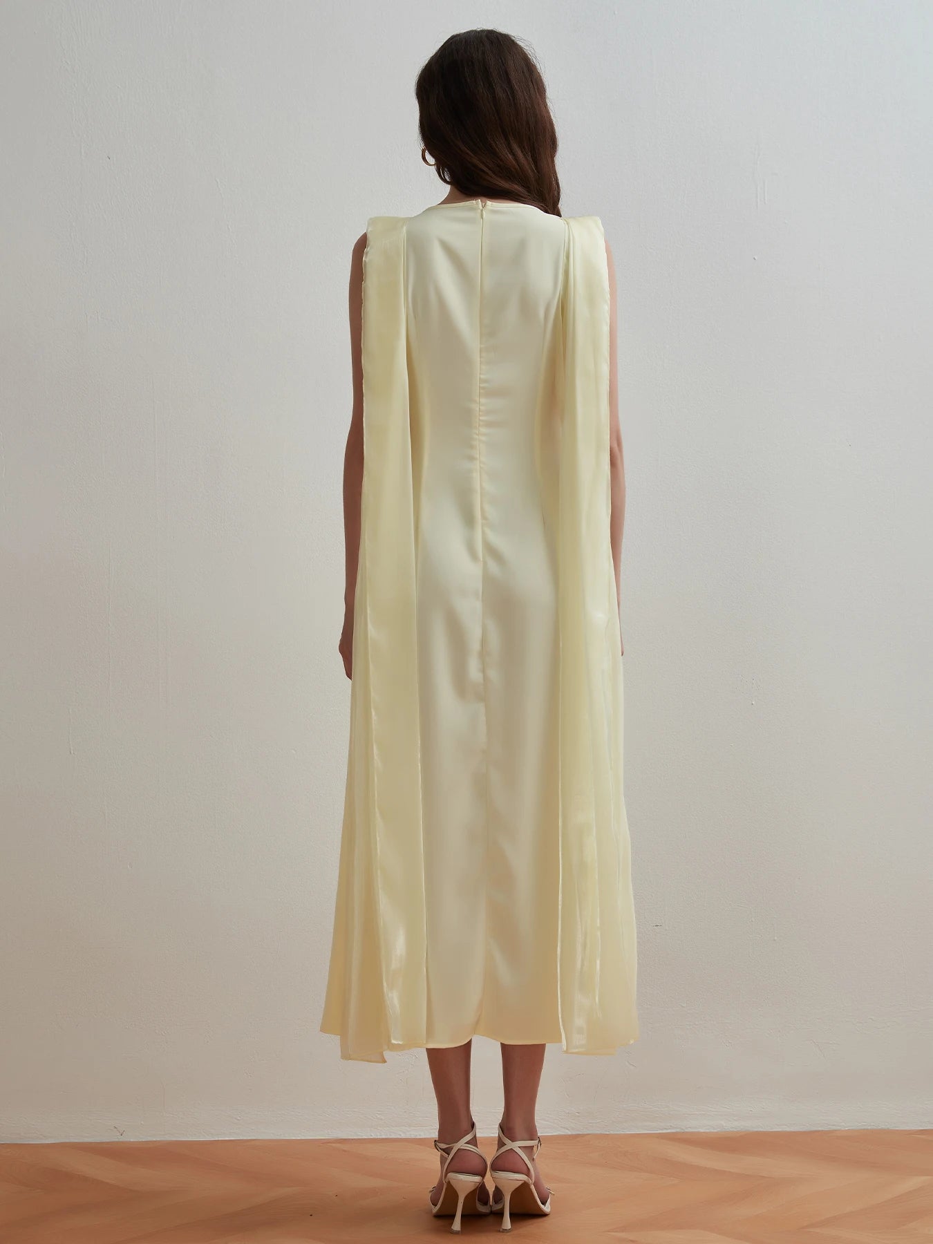 2025 Fashionable Womens Spaghetti Strap Sleeveless Dresses and Solid Color Elegant Loose Temperament Dresses Evening Party Dress