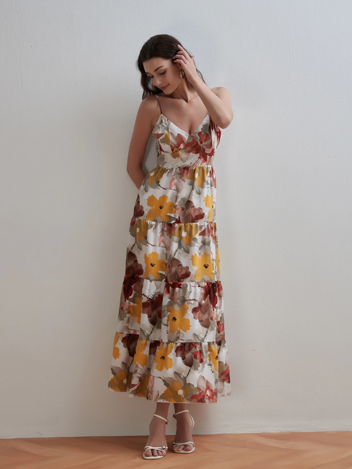Women Summer Fashion Printed V-neck Dress Beach Style Sleeveless Halter Neck Tie-up Ruffled A-Line Dress Party Vacation Dresses