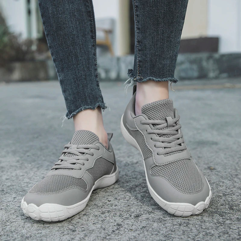 2024 New Fashion Wide Toe Shoes for Women Breathable Mesh Minimalist Barefoot Anti-slip Outdoor Footwear Shoe Size 36-42