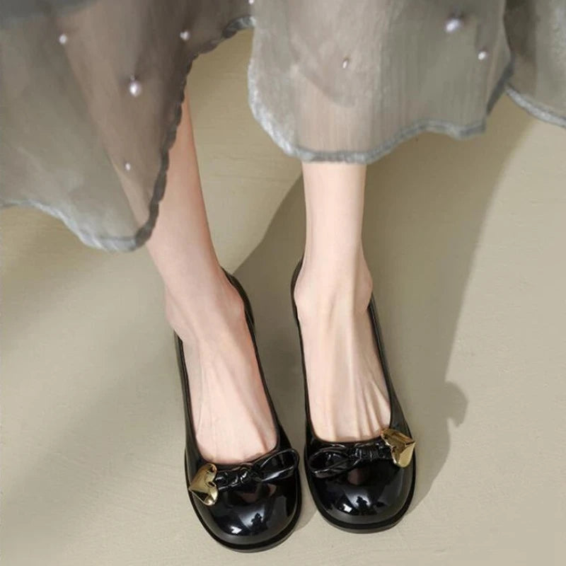 Shoes for Woman 2024 Women's Summer Footwear Round Toe Cute with Medium Heels Loafers Kawaii Trend on Sale Lastest Beau Today