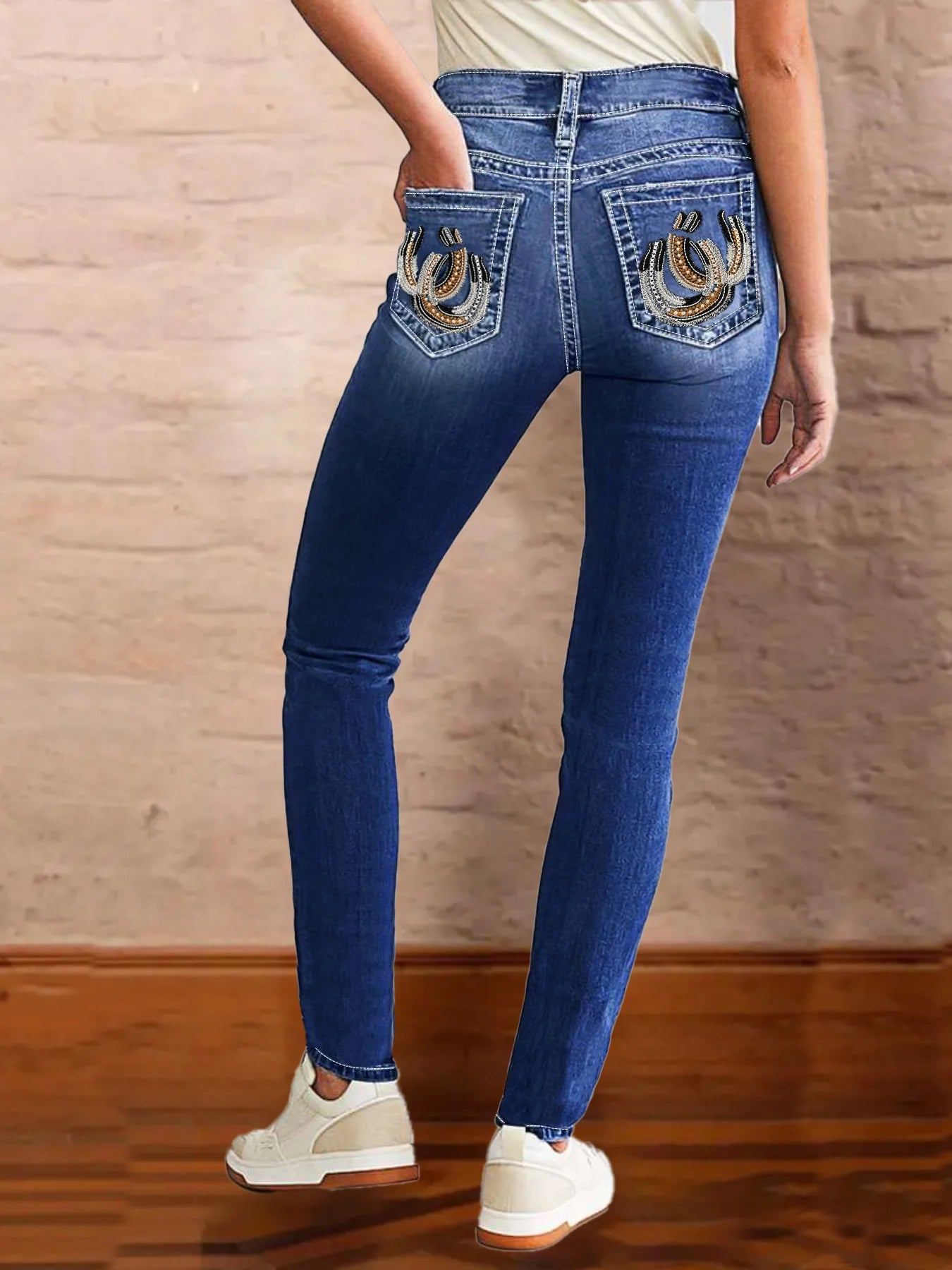 Blue Large Size Horseshoe Graphic Embroidery Back Bag Pants High Waist Elegant Mature Four Seasons Women's Large Size Jeans