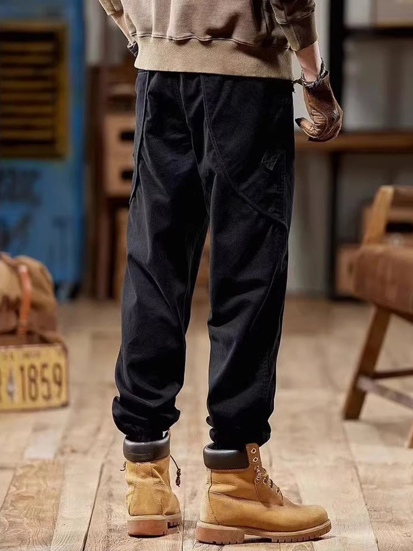 Men's high-quality lightweight tactical work pants - tear resistant all season hiking pants with multiple pockets