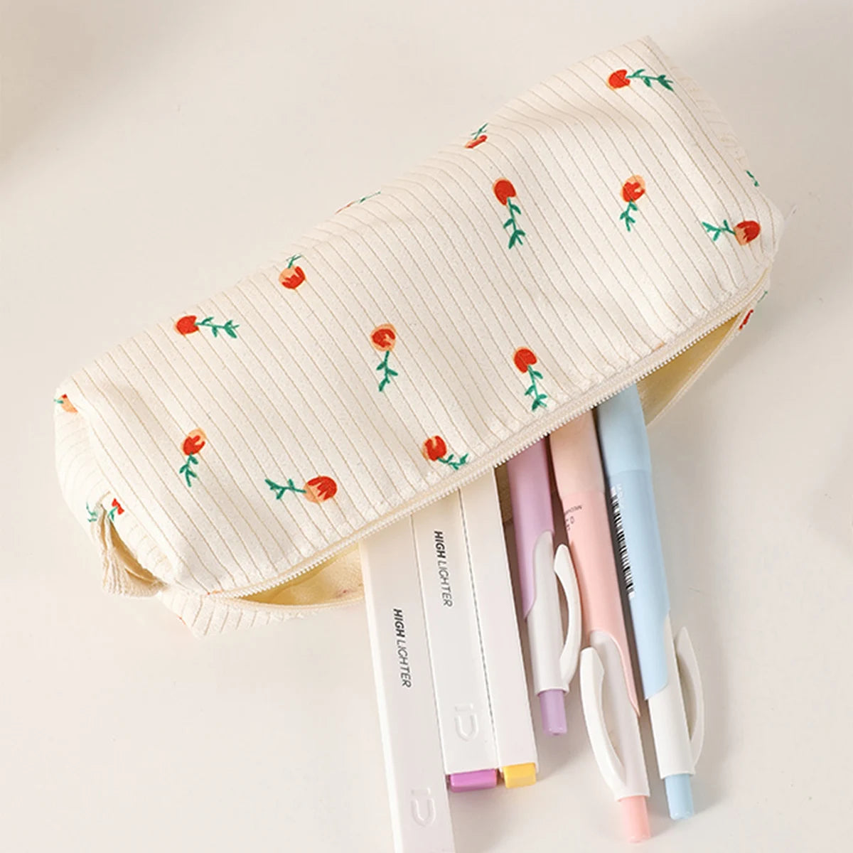 1 Pc Retro Floral Print Pencil Case, Office Desktop Finishing Storage Items Pencil Case, Small Fresh Stationery Storage Bag