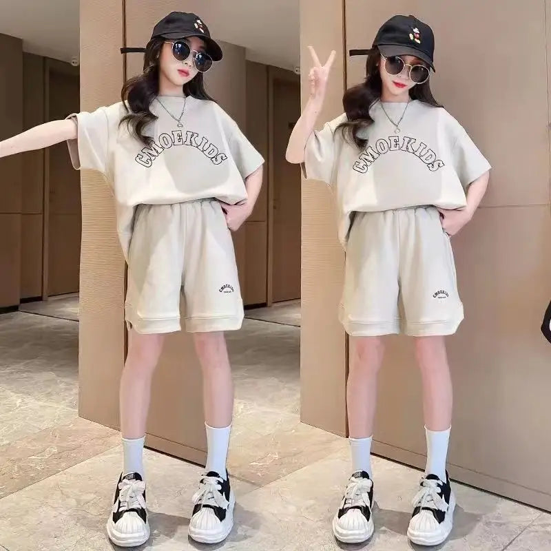 2025 Summer Girls Suit Child set Clothes Short-Sleeved loose letters t-shirt + half pants Teenager Tracksuits Kids 8 10 12 year