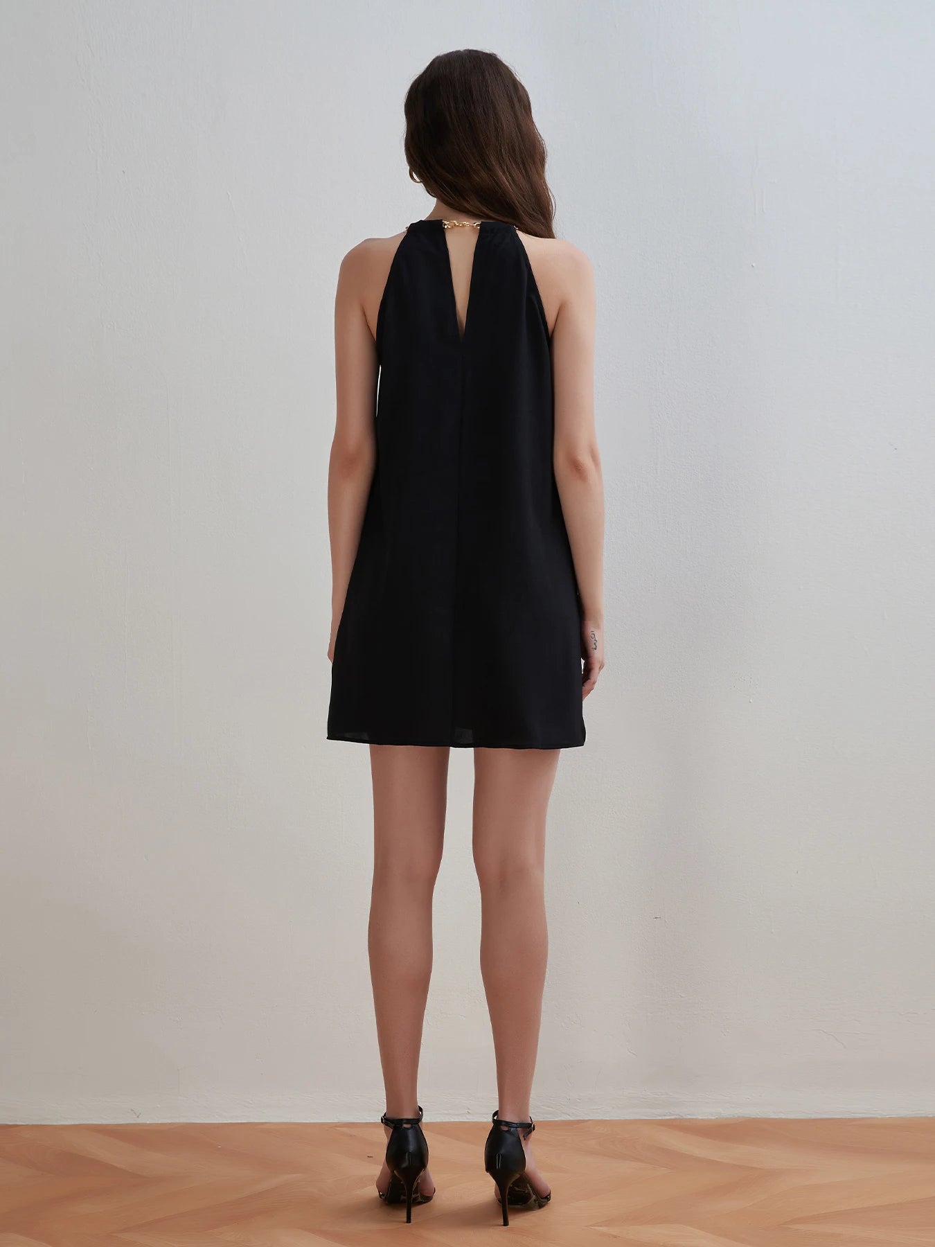 2025 Summer New Arrival Women's Fashion Neck Sleeveless Solid Color Casual Sequins Slimming Dress Elegant Evening Party Dress
