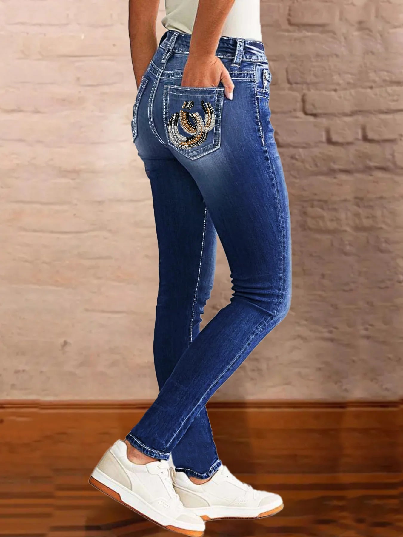 Blue Large Size Horseshoe Graphic Embroidery Back Bag Pants High Waist Elegant Mature Four Seasons Women's Large Size Jeans