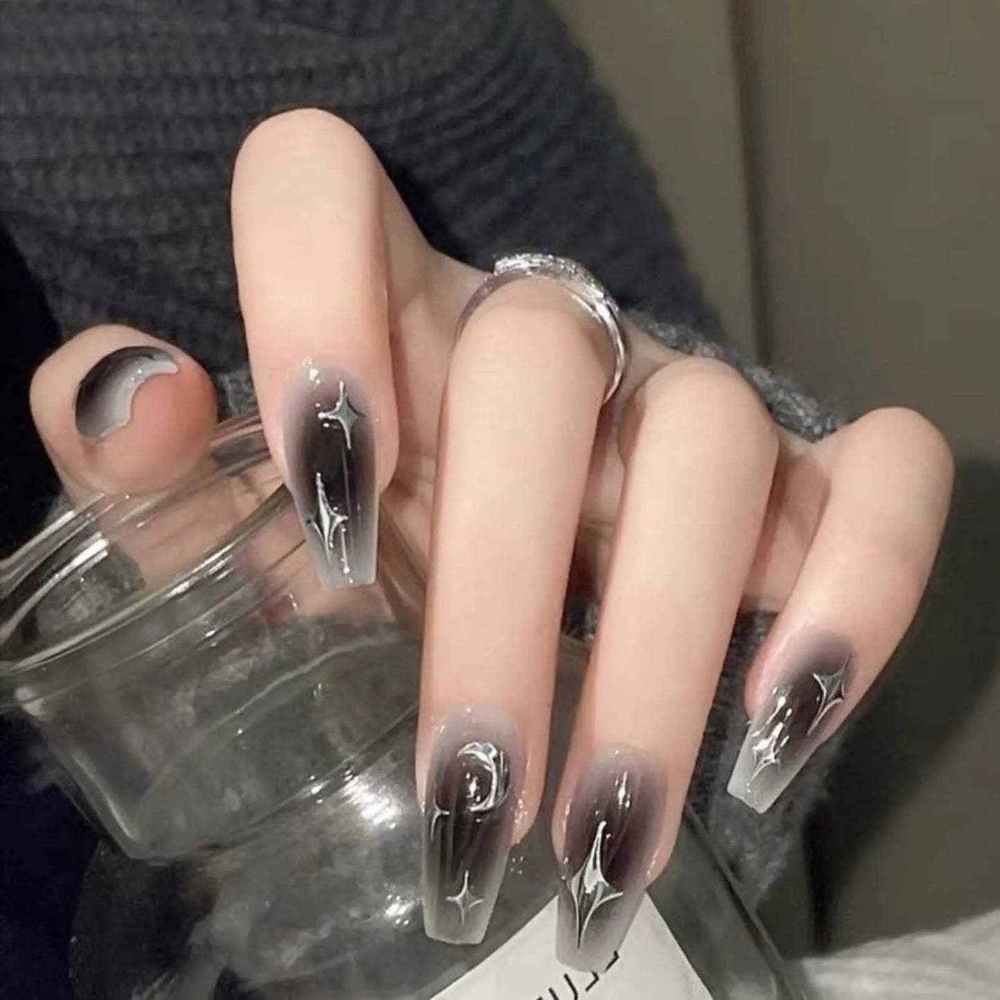 Green Glossy Frosted Fake Nails Charming Comfortable to Wear Manicure Nails for Party Travel Hand Makeup