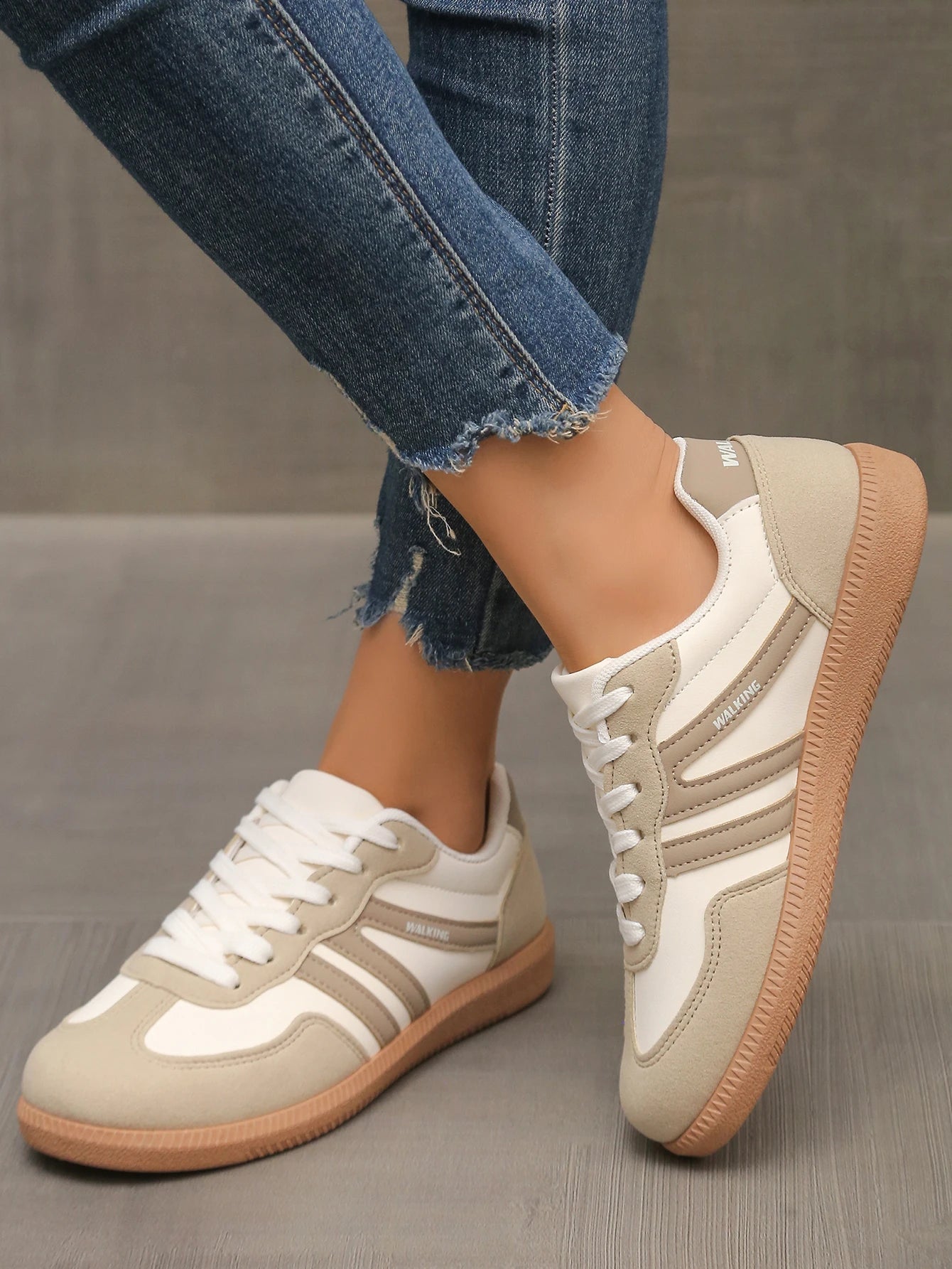 Women's Footwear with Closed Design, Ideal for Casual Outings & Everyday Wear Lace-Up Casual Shoes - Lightweight Breathable