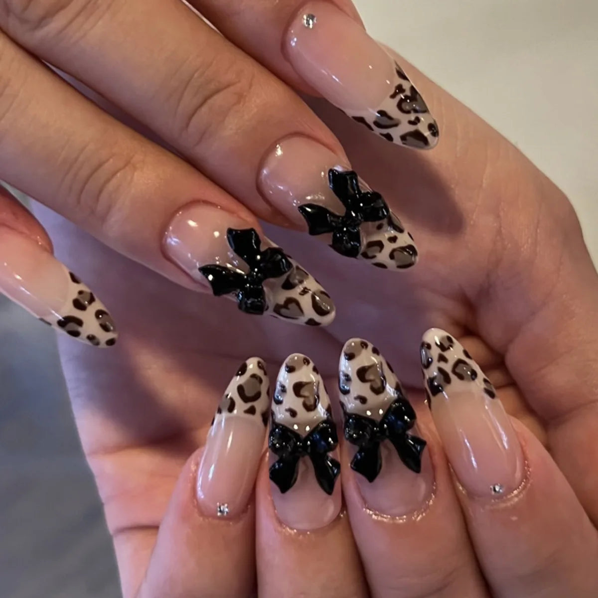 24Pc Leopard Print French False Nails Long Stiletto Press on Nails with Steel Ball Fake Nail Sweet Cool Detachable Nail Tips Art