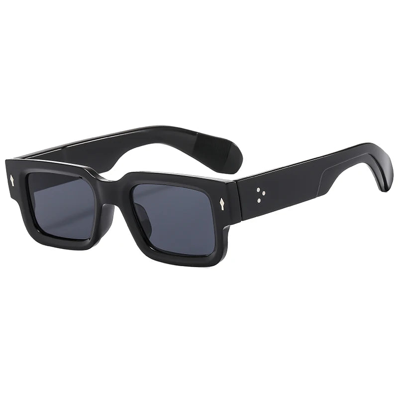 Classical High Square Rivet Sunglasses Men Women Fashion Eyeglasses Men Punk Rectangle Design Sun Glasses Retro Glasses UV400