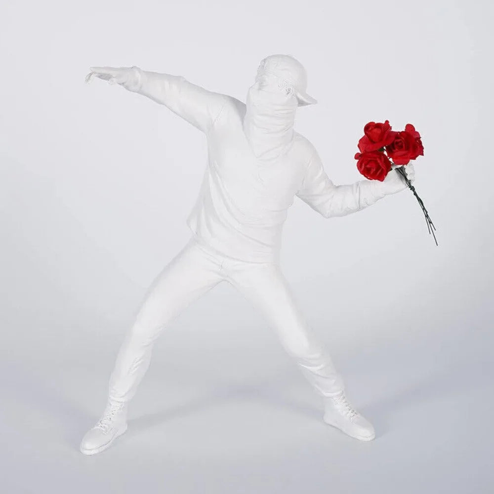 Flower Thrower Sculpture,Resin Statue for Home Decor, Modern Decorative Figurines for Living Room,Office Desk Bookshelf