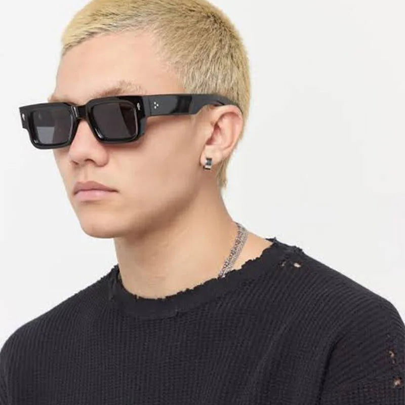 Classical High Square Rivet Sunglasses Men Women Fashion Eyeglasses Men Punk Rectangle Design Sun Glasses Retro Glasses UV400