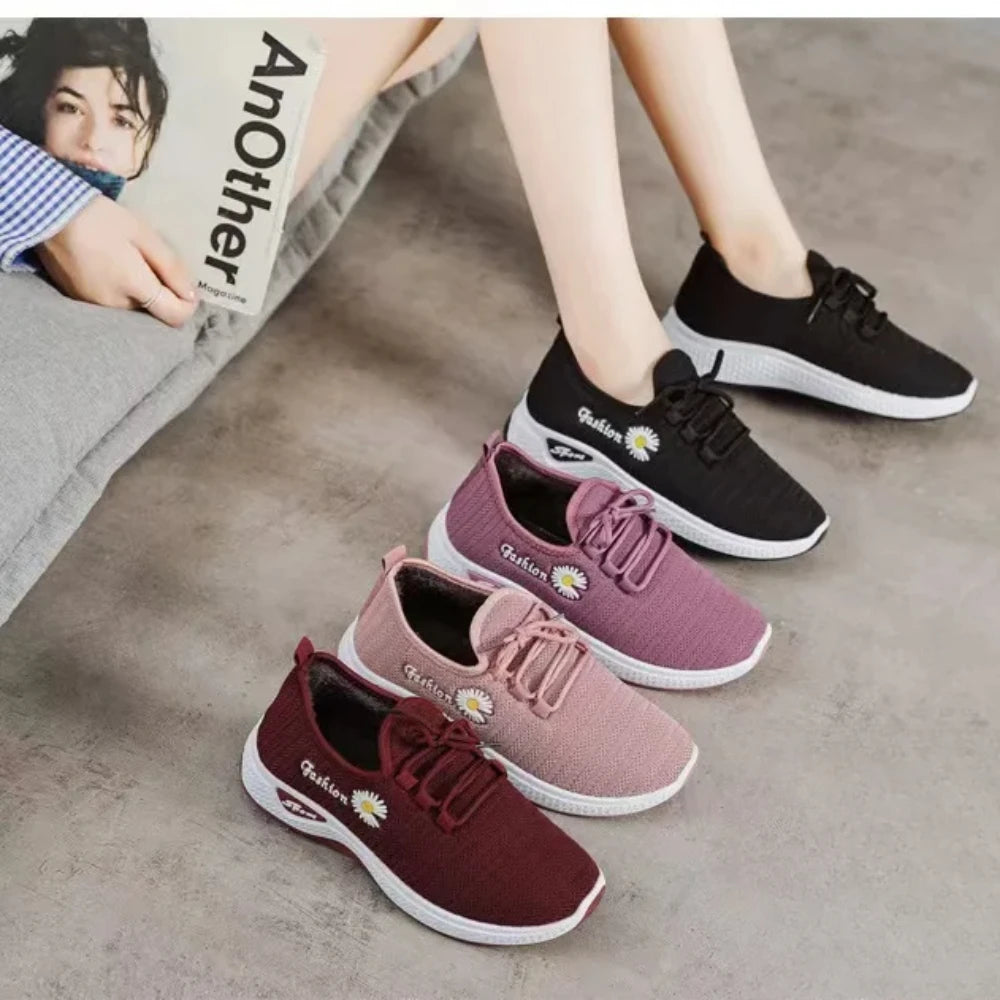 2025 Fashionable Lightweight Women's Spring/Autumn Flats: Comfortable Casual Single Shoes in Cotton Fabric Womens Shoes