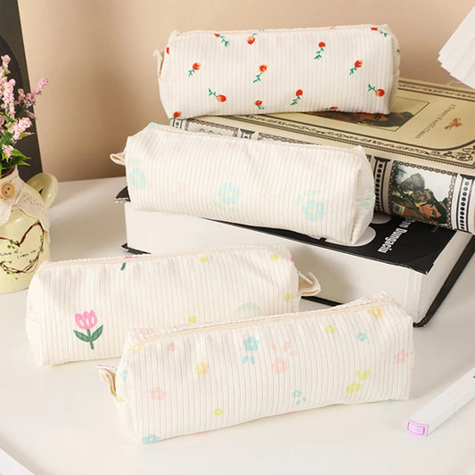 1 Pc Retro Floral Print Pencil Case, Office Desktop Finishing Storage Items Pencil Case, Small Fresh Stationery Storage Bag