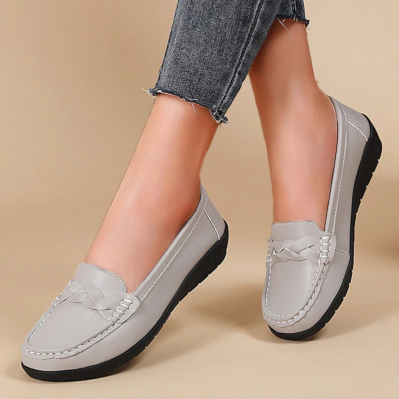 Women's Flat Shoes Fashion Outdoor Loafers For Women Comfortable Moccasins Genuine Leather Shoes For Woman Footwear