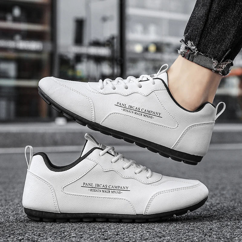 2025 New High Quality Round Foot Flatform Mens Runners Man Black Sneakers Running Shoes Sports Soft Sole Wear-resistant Sneakers