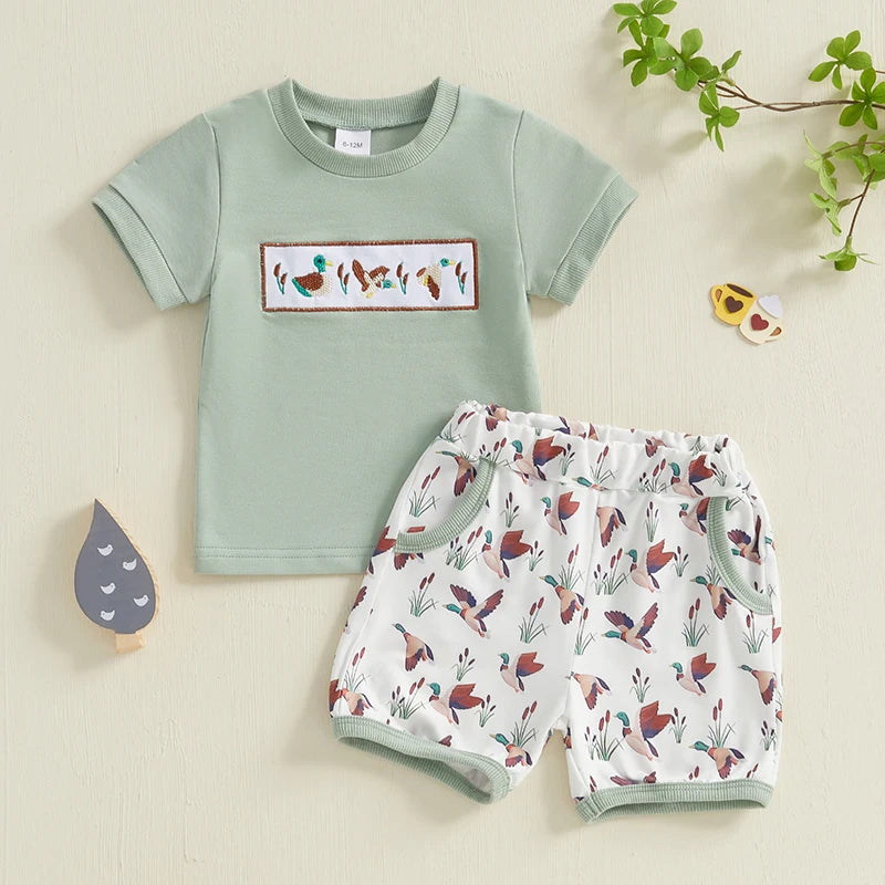 Toddler Boys Casual Outfits Cute Animal Print Short Sleeve T-Shirt and Elastic Waist Camo Shorts Set for Summer 2 Piece