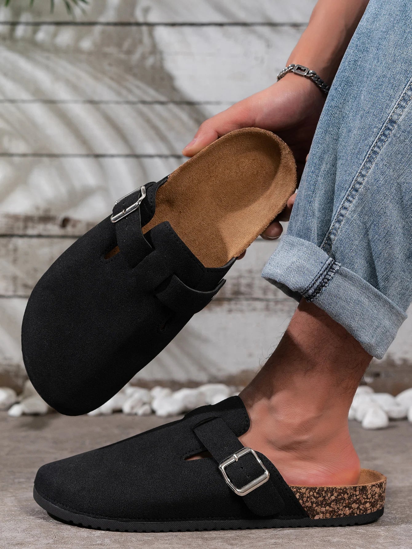 Men's Toe-Toe Slippers, Fashionable and Versatile, Thick-Soled, Wear-Resistant, Soft-Soled, Comfortable Slip-On Casual Sandals