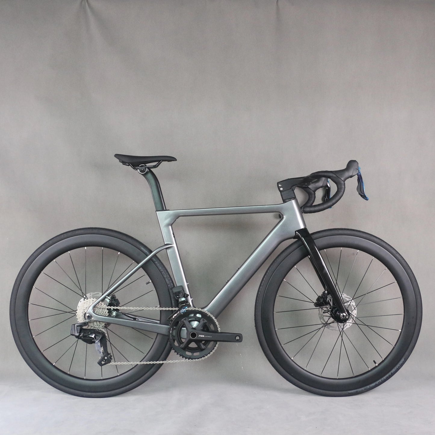 24 speed TT-X42  Bicycle Full Carbon Light Weight Road Bike With WheelTop Wireless Electric Group Set  carbon wheels