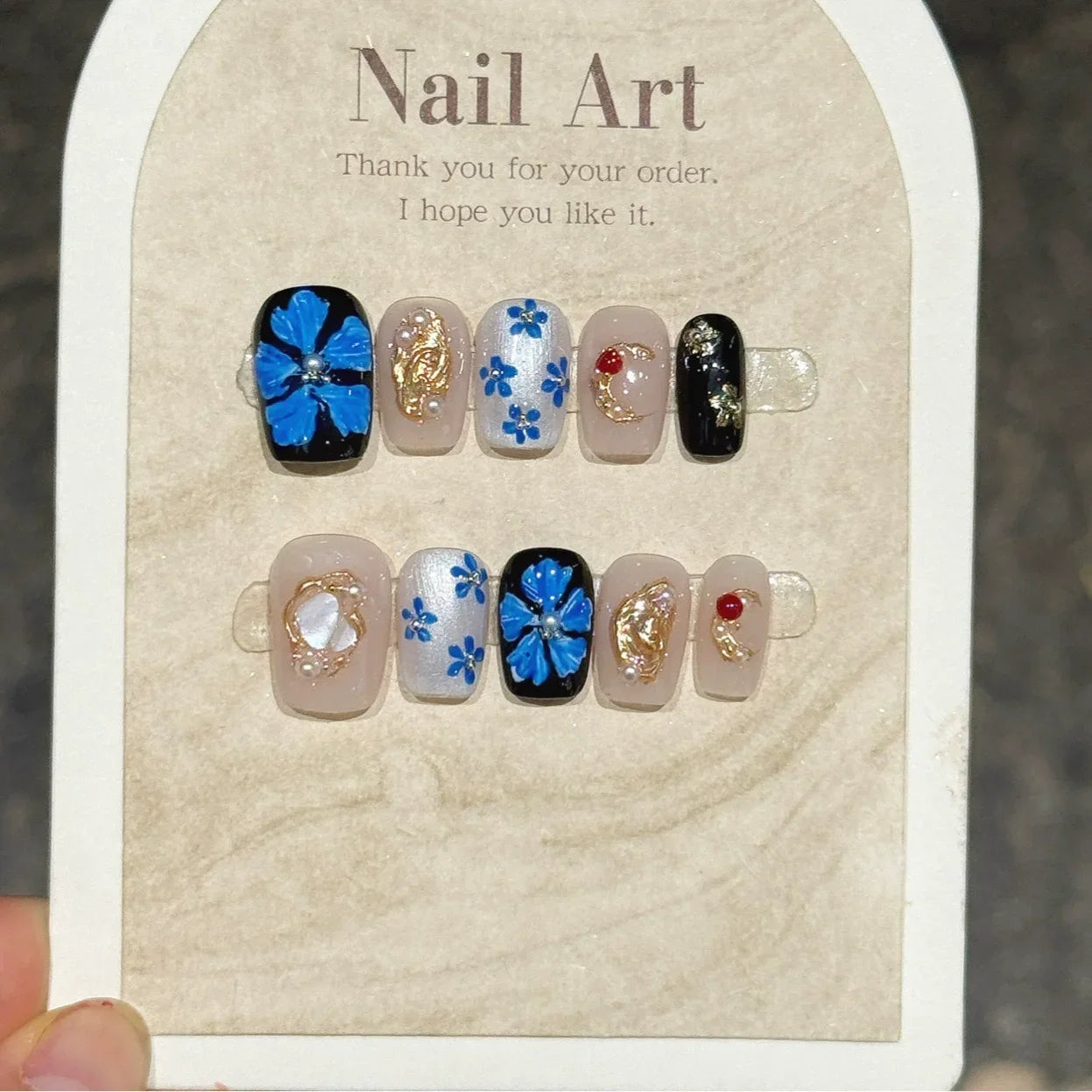 10Pcs Short Sweet and Cool Handmade Press On Nails Full Cover Design Round Head Fake Nail Artificial Manicure Wearable Nail Tips