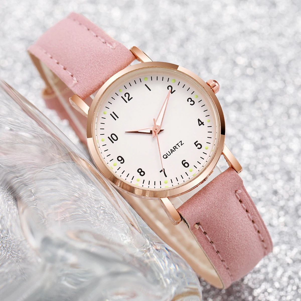 4PCS/Set Fashion Women's Watch Casual Leather Strap Versatile Round Dial Quartz Watch Set