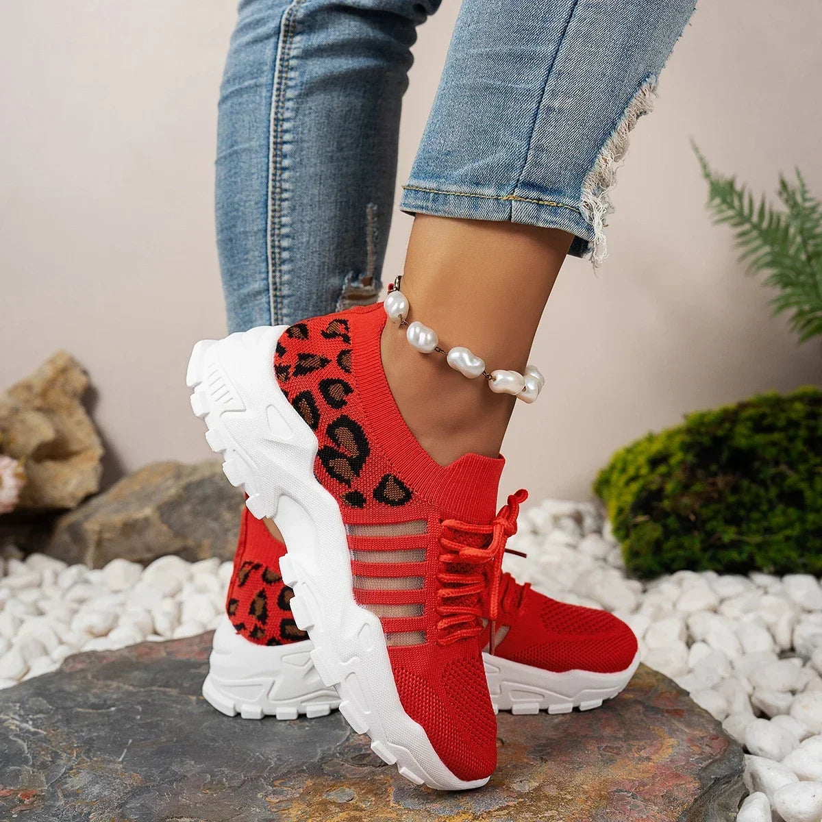 Women Casual Shoes Breathable Walking Mesh Flat Shoes Platform Sneakers Women Tenis Gym Vulcanized Shoes White Female Footwear