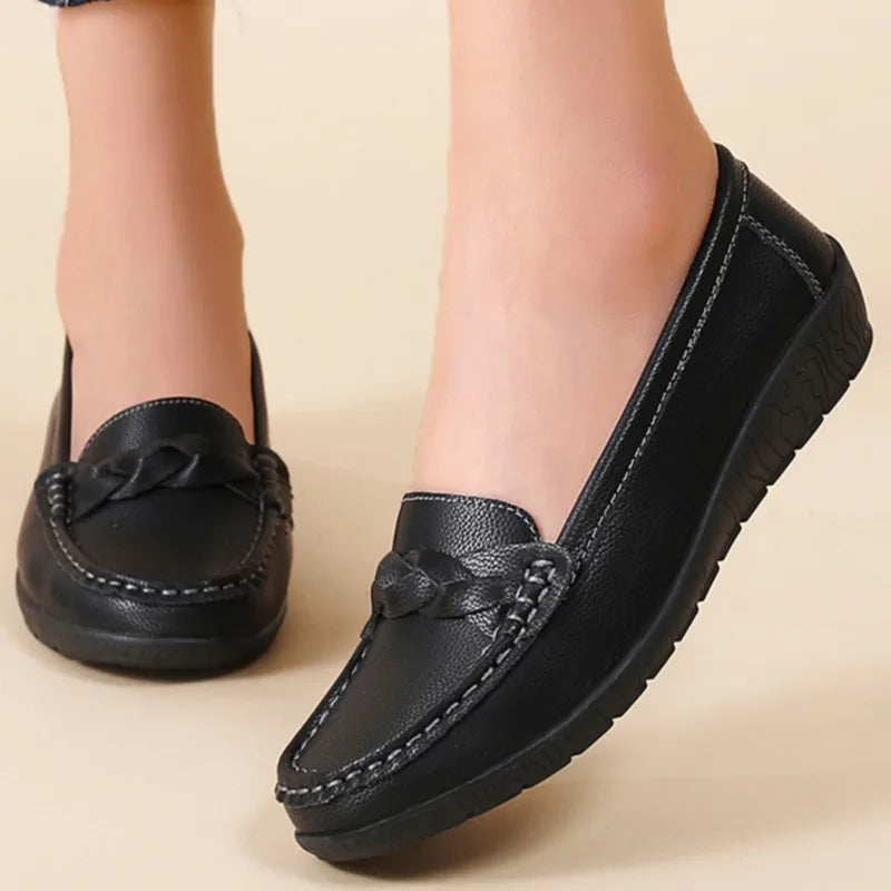 Fashion Women's Flat Shoes Breathable Loafers For Women Walking Moccasins Genuine Leather Footwear Shoes For Ladies