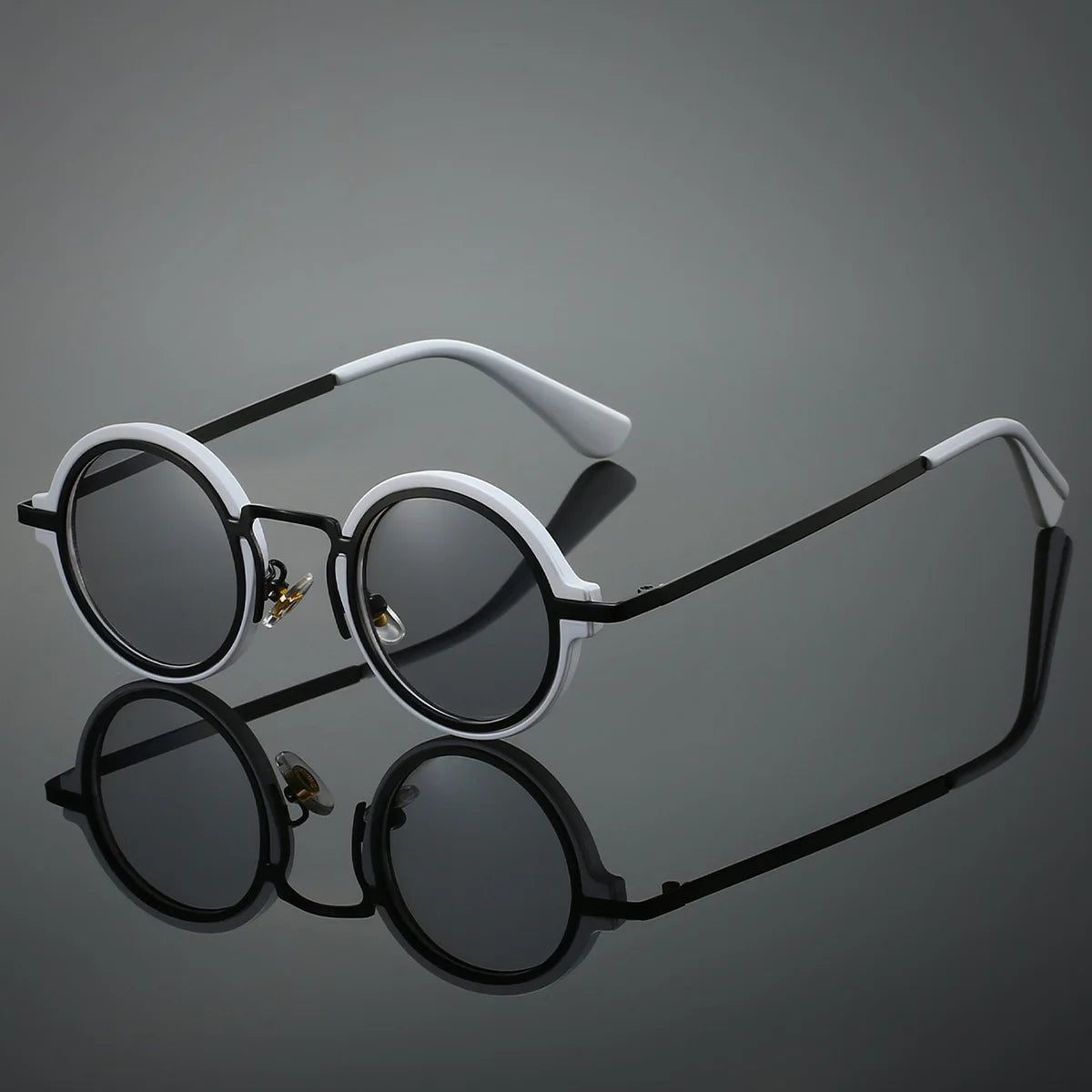Men Vintage Steampunk Sunglases Women 2025 Luxury Design Metal Round Frame Sun Glasses Women Retro UV400 Shades Classic Eyewear