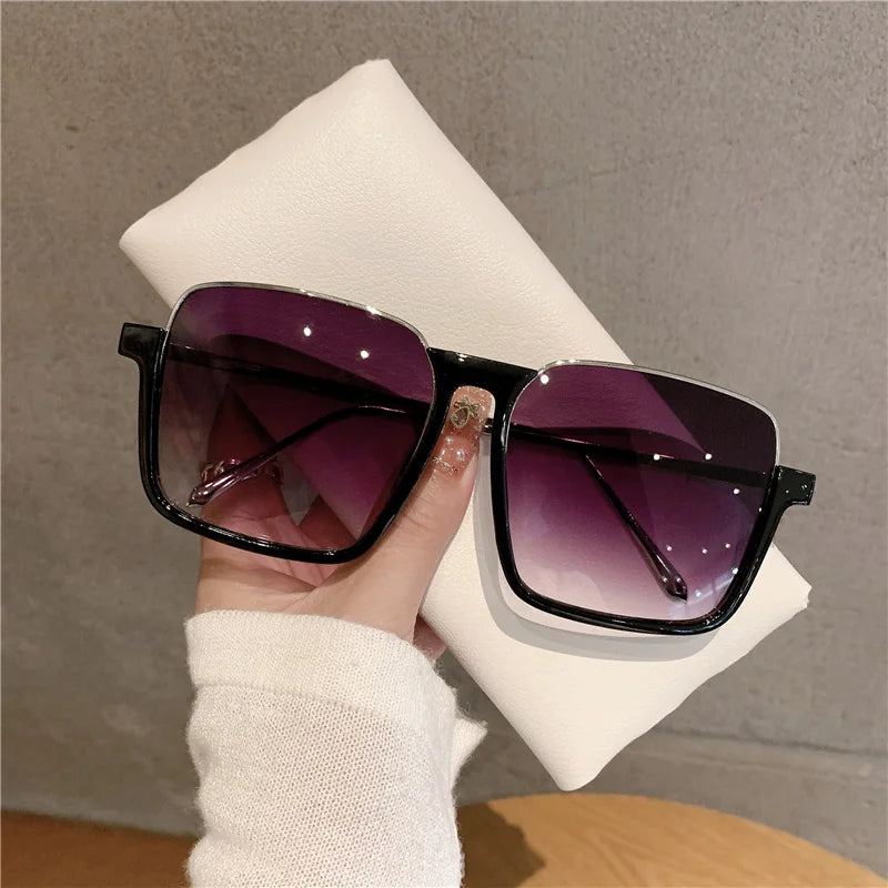 2021 New Vintage Fashion Sunglasses For Women Metal Square Frame Luxury Shades Pink Sun Glasses Photograph Sun Eyewear UV400