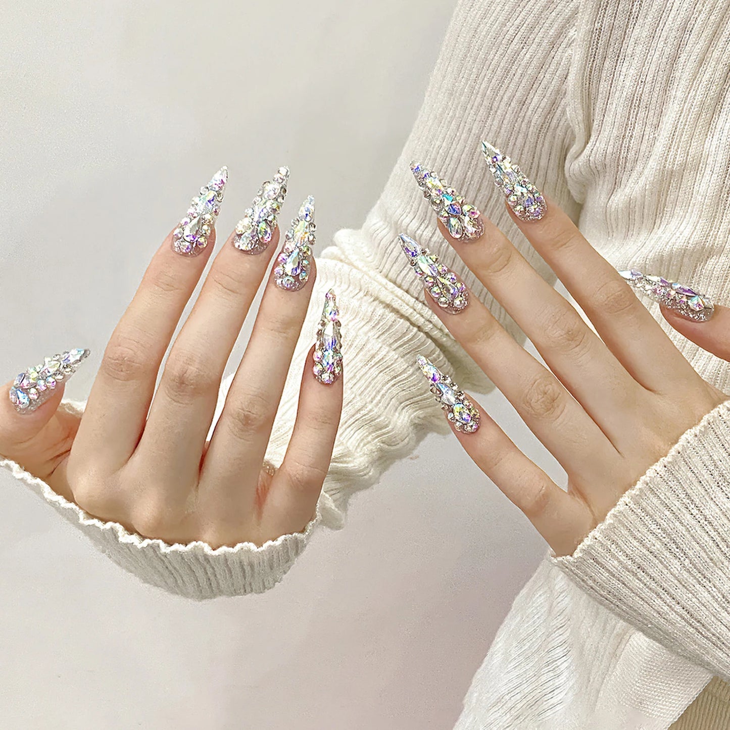 Long Fake Nails Stiletto Wearable Full Flash Rhinestones False Nails With Designs Almond Nail Tip