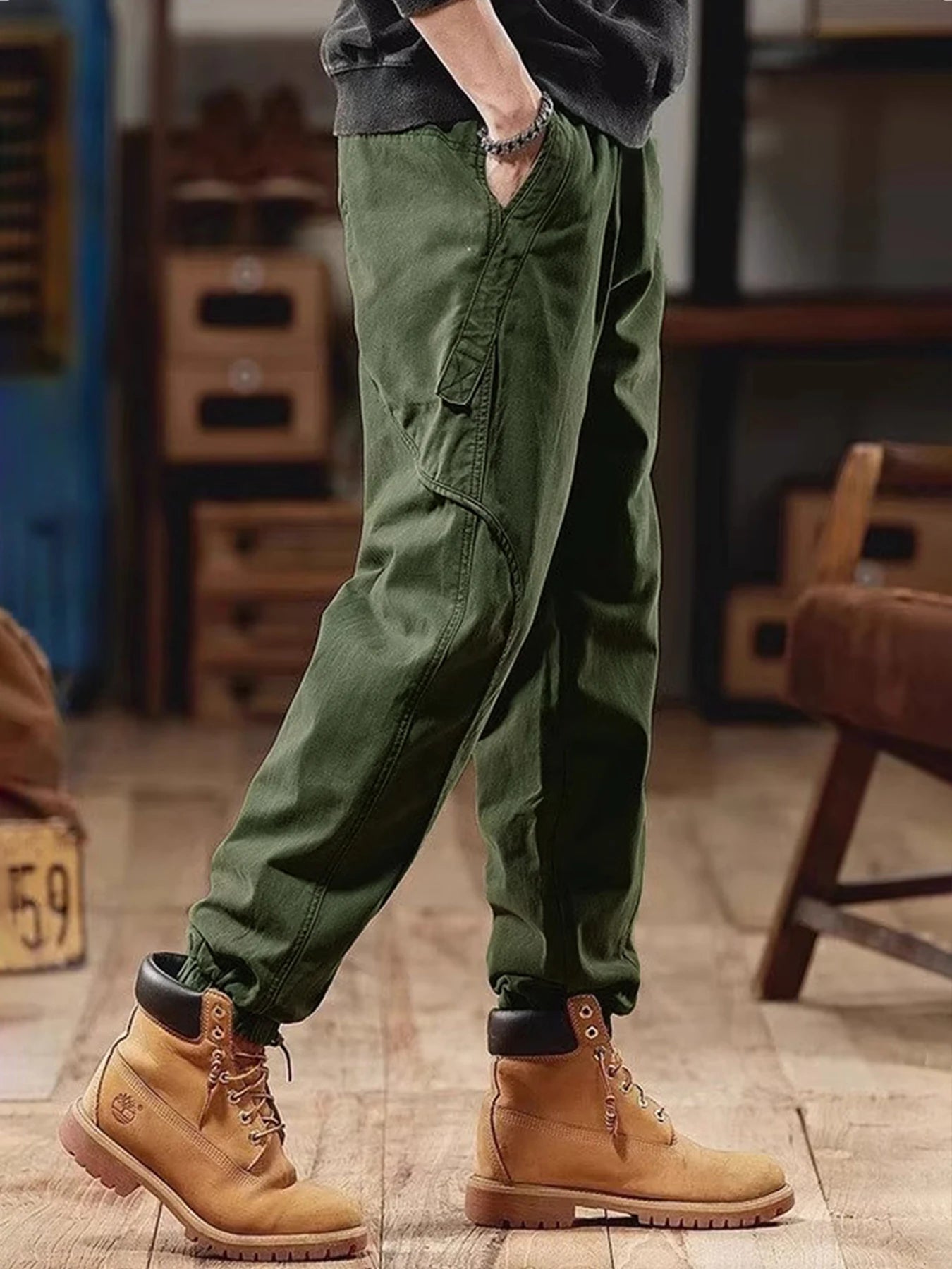 Men's high-quality lightweight tactical work pants - tear resistant all season hiking pants with multiple pockets